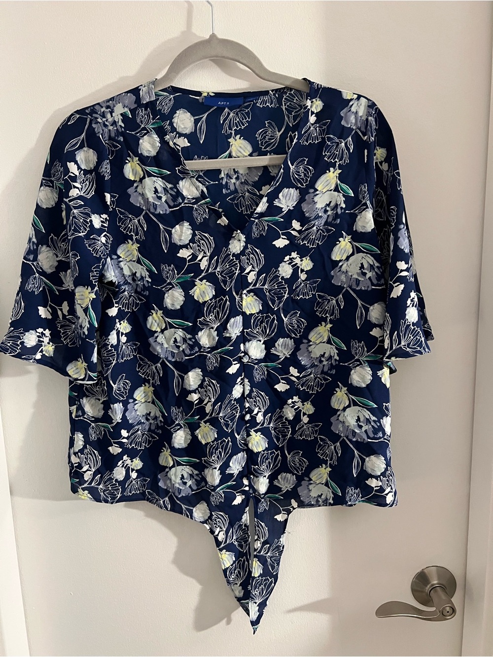 Apt 9 Navy Floral V-Neck Tie-Front Blouse